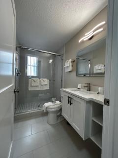 Sails Resort Motel - 8