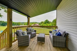 Family Home in Heart of Brownsville: Walk to River - 8