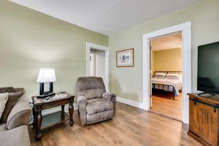 Family Home in Heart of Brownsville: Walk to River - 1