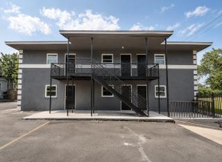 Near NRG Stadium and Medical Center Free Parking Pet Friendly - 7