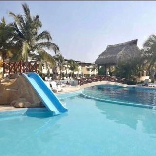 Hermosa casa con alberca y jacuzzi - 0