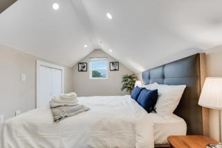 Quiet 2BR Suits in Vancouver with Private Entry - 4
