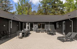 Eight-Bedroom Holiday Home Frederiksværk With A Room Hot Tub 05 - 6