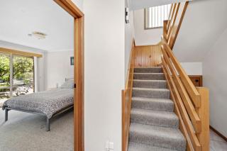 22 Golf Links Road - 2