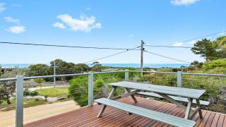 Spacious Home in Point Roadknight - 9