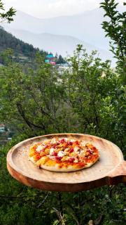 The Himalayan Kitchen Narkanda - Cafe & Rooms - 4