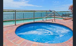 Banyandah-Coastal Breeze Residence - 3