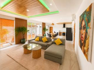 Oh’lala - 3 BR Pool Villa - Ban Tai - 1