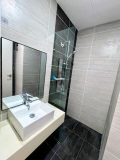 Cozy City View Studio at Trion KL Calm Affordable - 6