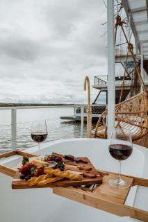 The Floathouse - Floating tiny home on the Murray - 7