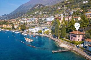 Villa Schlosser Lake Front & Private Pool - 8