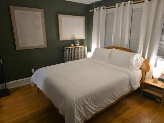 Stylish Apt in Walker's Point - 2