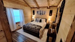Micham's Clark Fork River Retreat River Front, Mountain View Fire Pit Cabin 5 - 5