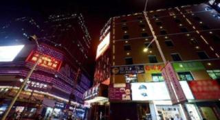 James Joyce Coffetel· Zhengzhou Wenhua Road Technology Market - 2