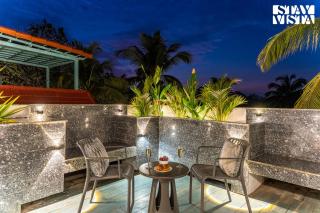 StayVista at Villa Amoraa with Rooftop Jacuzzi - 7