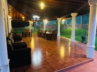 The Kings Villa - 0