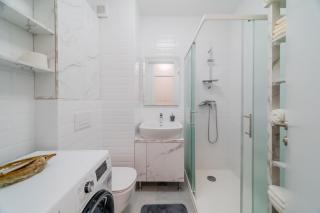 Modern Oasis With Terrace - Happy Rentals - 7