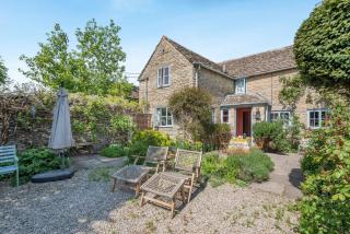 2 Bed in Cirencester oc-hic05 - 3