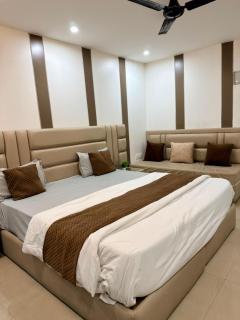 The Sandstone Studio - 1