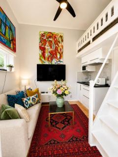 The Lake House - Private Shoreline & Kayaks - 8