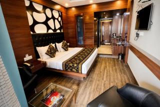 Hotel The Great Him Sri Luxury Rooms Near Mall Road !!! Best Stay In Mussorie - 5