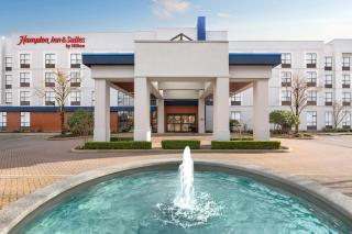 Hampton Inn & Suites by Hilton Langley-Surrey - 0