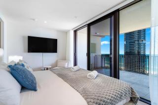 Sub Penthouse Ocean View Luxe 4 Bedroom Beachside YVES - 8