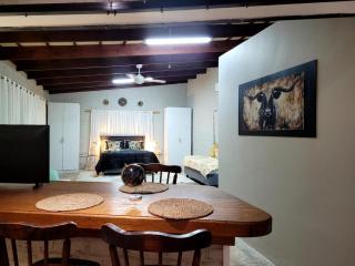 Cozy Cork Cottage - Sleeps 4 - 0
