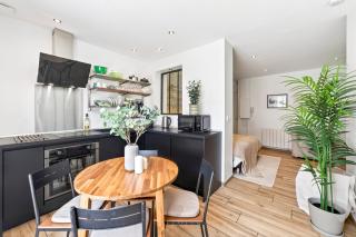 Petit Paradis - Terrasse privée - 100m de la gare - 9