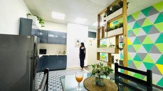 BluO Awesome 1BHK DLF Galleria Market ,Gym TT - 5