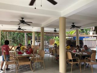 Island Garden Beach Resort - 5