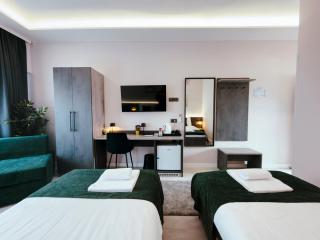 Tiona Luxury Rooms - 3