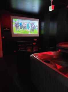 Spa le petit feu, jaccuzi, sauna, bar a sirop, vidéoprojecteur - 4