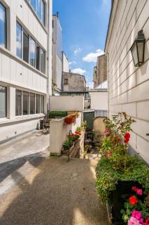 Montmartre Stylish and bright 3BD with terrace - 8