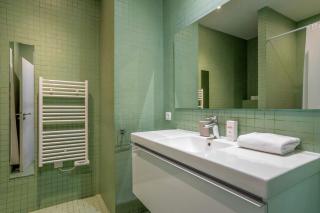 Montmartre Stylish and bright 3BD with terrace - 2