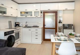 Cozy City Escape Near Sea Garden & Beach by Flat Manаger - 9