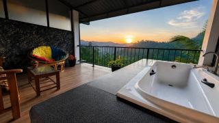 Rainbow Sky Retreat - 3