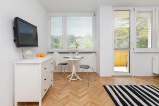Studio with Balcony 300 m to the Beach Sopot by Noclegi Renters - 1