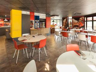 Ibis Évry-Courcouronnes - 8