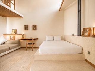 Luxurious 1-BR Villa, 800m to Canggu Beach - 6