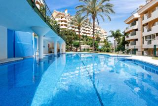 Modern Sea View Apartment near Puerto Banus - 1