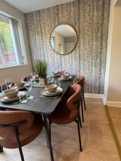 4 Bedroom House near Garetts Green, Solihull, NEC, JLR, HS2 , Coleshill - 5