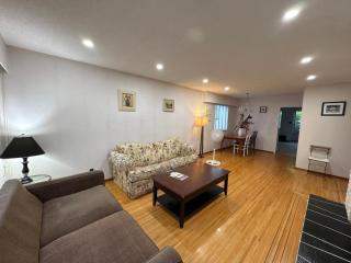 Metro Vancouver Guesthouse- 30 Min to FIFA Stadiium- Transit Hub & Free Parking - 3