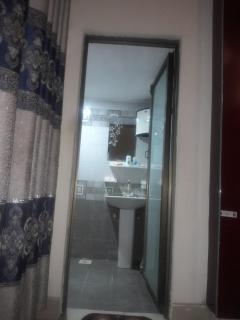 Comfort room - 4
