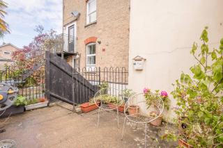 Lower Highbury, Saxmundham - 6