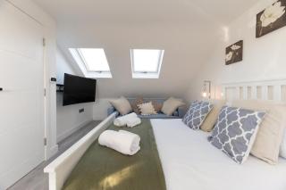 Chic Loft Studio Near London - EV Charger - 4