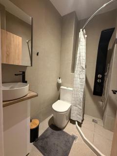 The Urban Gates Suites A - 3