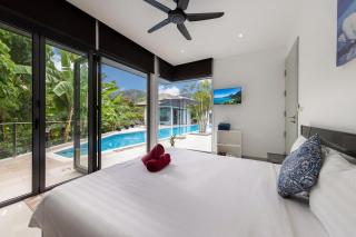 4BR Luxury Pool Retreat - Villa Azura Nai Harn - 1