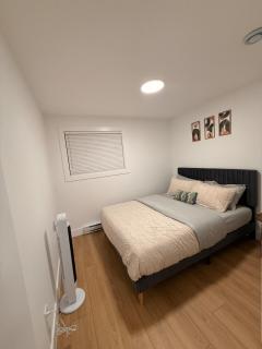 Modern 2BR Suite, Wifi, Workstation and Comfy Beds - 3