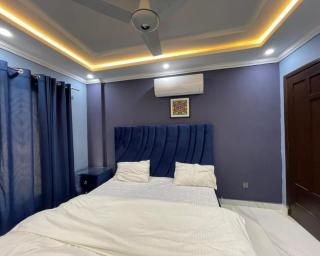 Comfort Corner Stay Bahria Lahore - 6